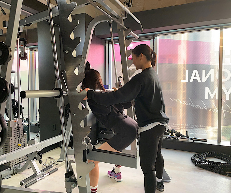 かっこいい店内で最高のトレーニングができます！！