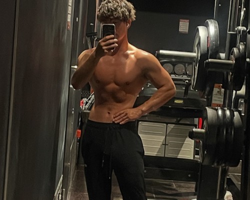 胸トレ後の写真