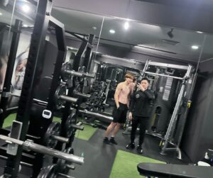 成田さんとトレーナーの画像