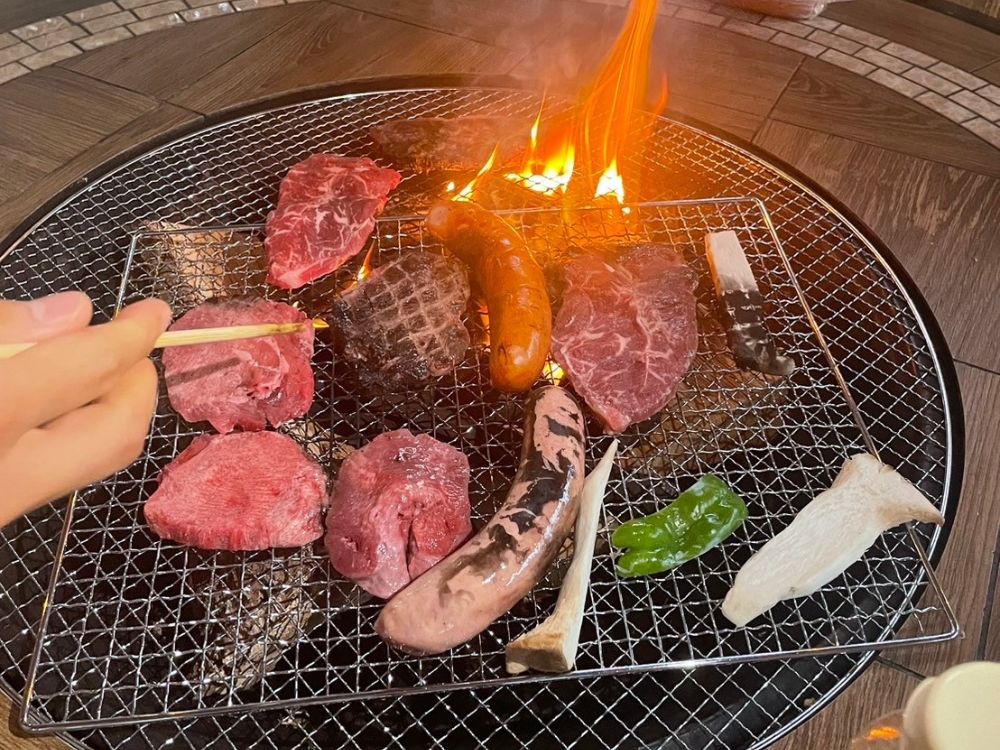 僕がBBQでお肉をたくさん焼いた際の写真です