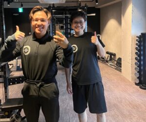 福田トレーナーと井元さんの写真