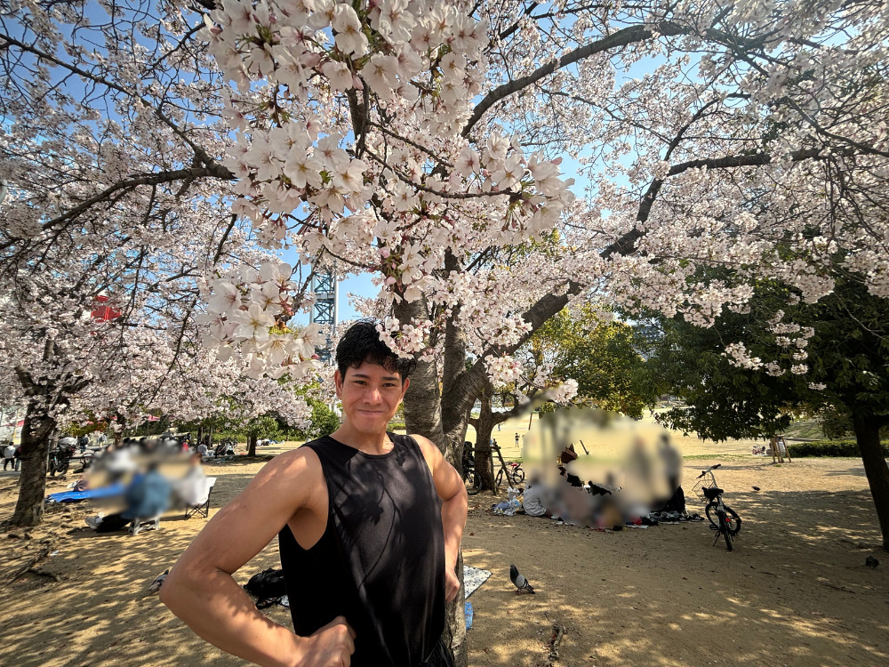他間トレーナーと桜