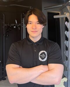 大井 麻奈斗top