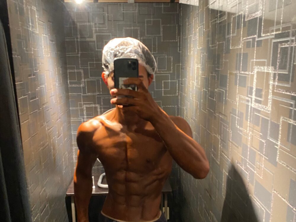 足立トレーナの停滞打破した際の写真