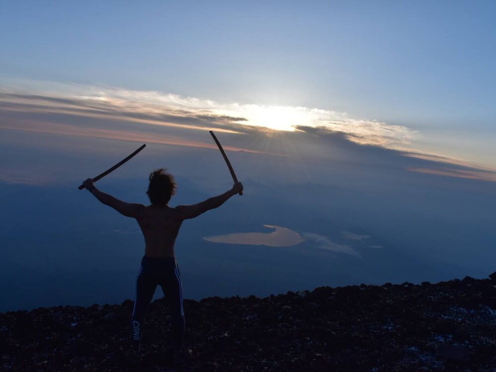 足立トレーナー写真