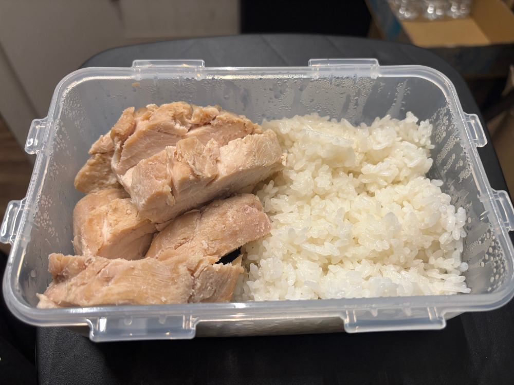 シンプルな鶏胸肉弁当です。