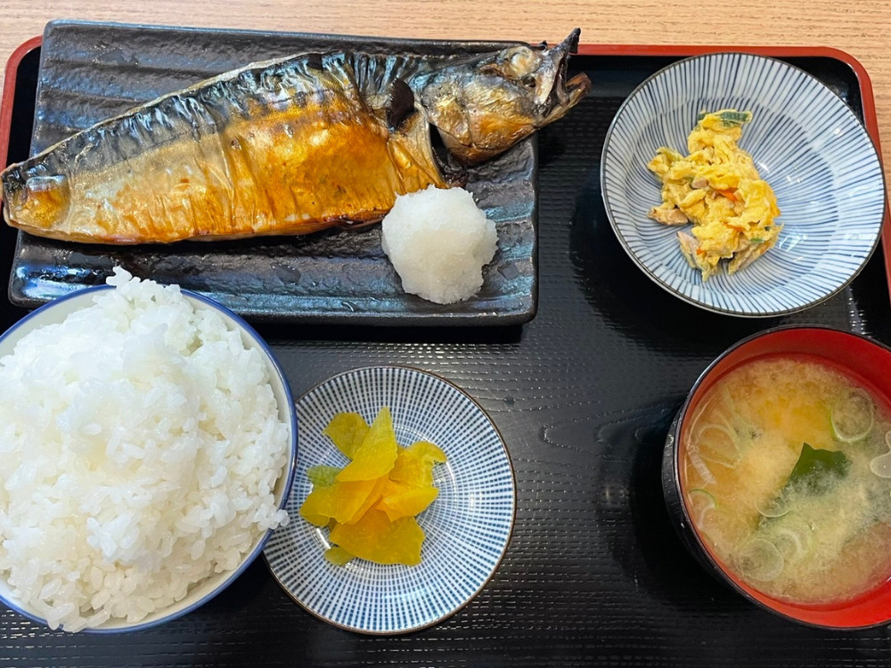 焼きサバ定食の写真