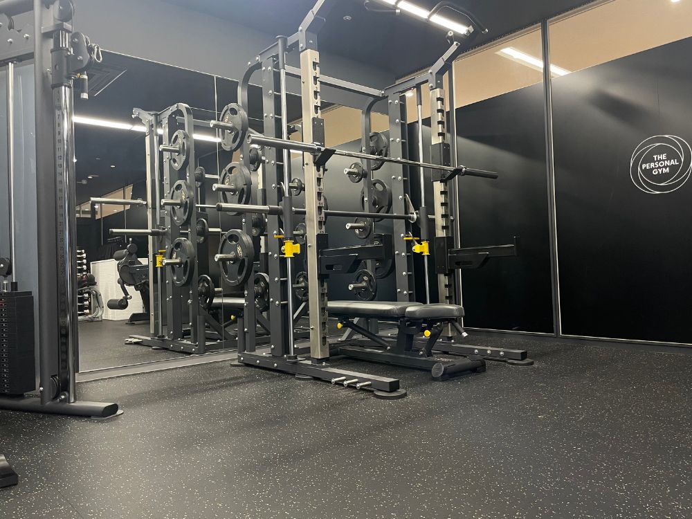 THE PERSONAL GYM(ザ パーソナルジム) 名古屋栄店のスミスラック