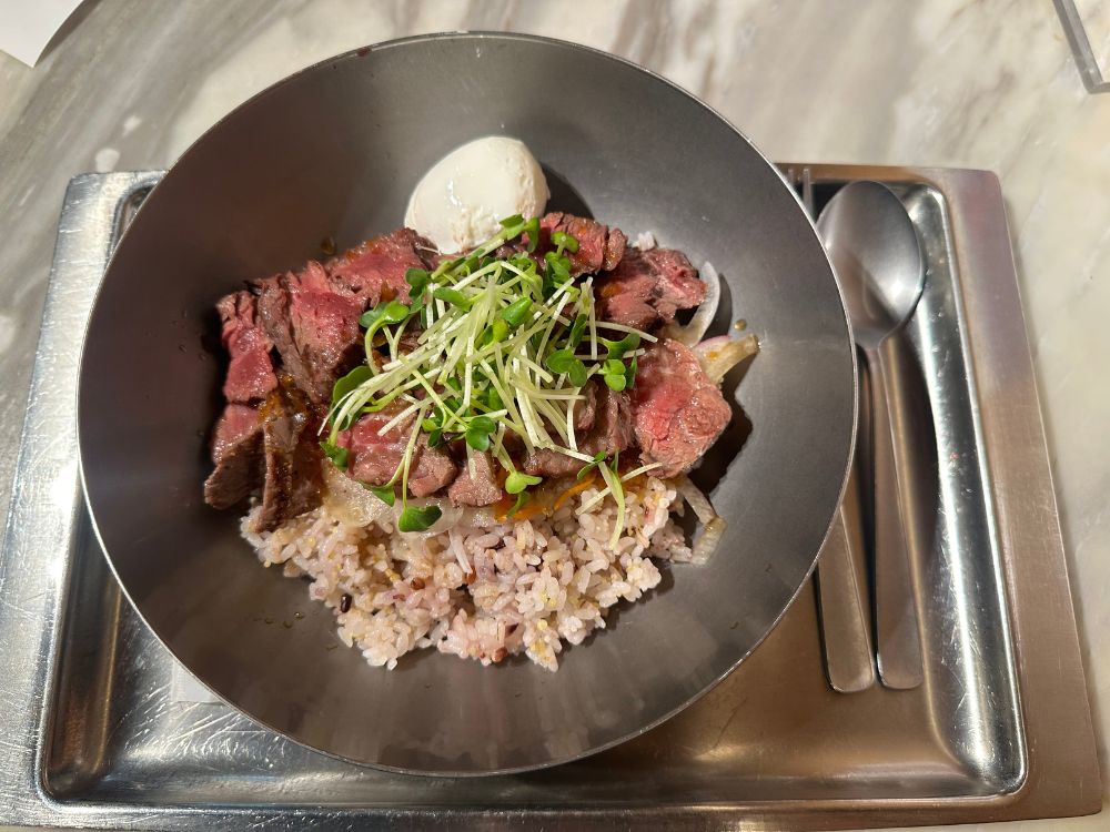 ランチの食事の様子