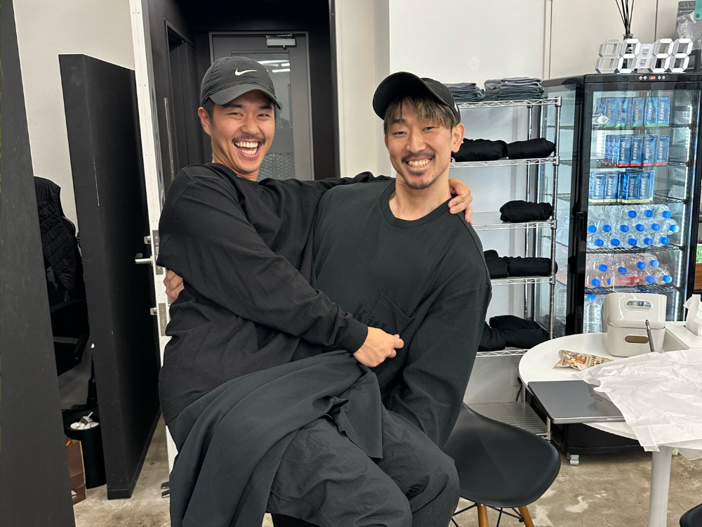 トレーナー2人の写真