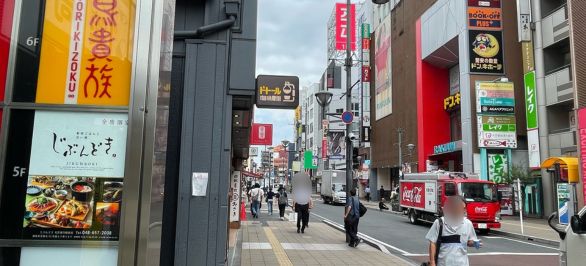 約500メートル直進します。
