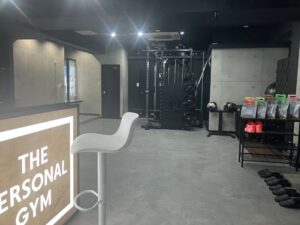 横浜店　内観4　加工後
