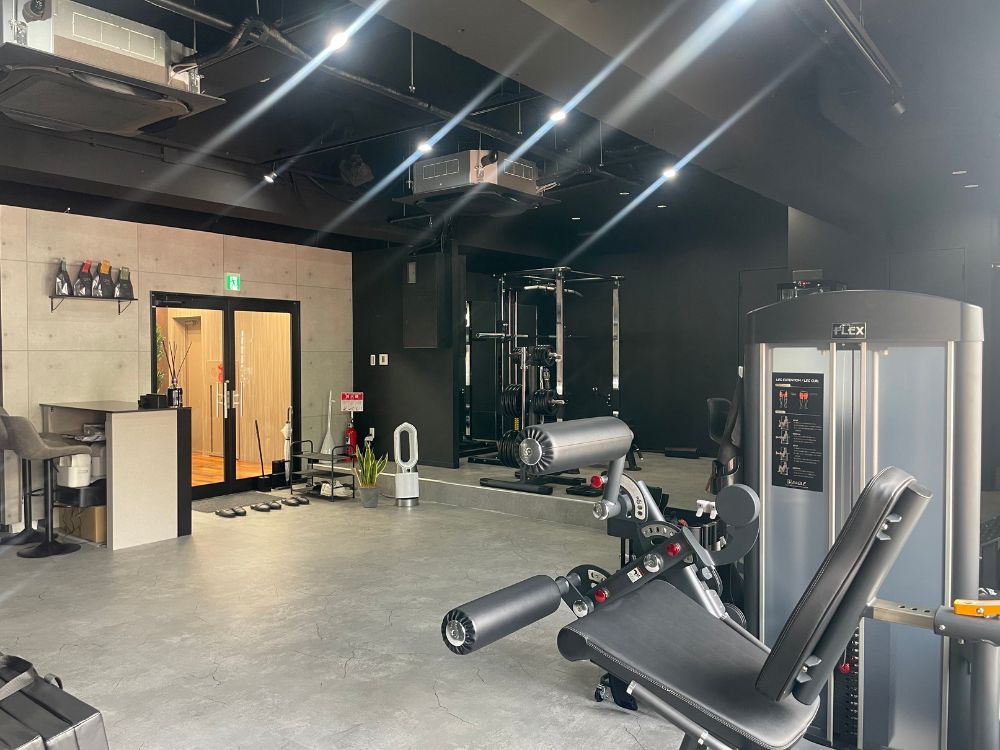 THE PERSONAL GYM（ザパーソナルジム）府中店店内は広々！