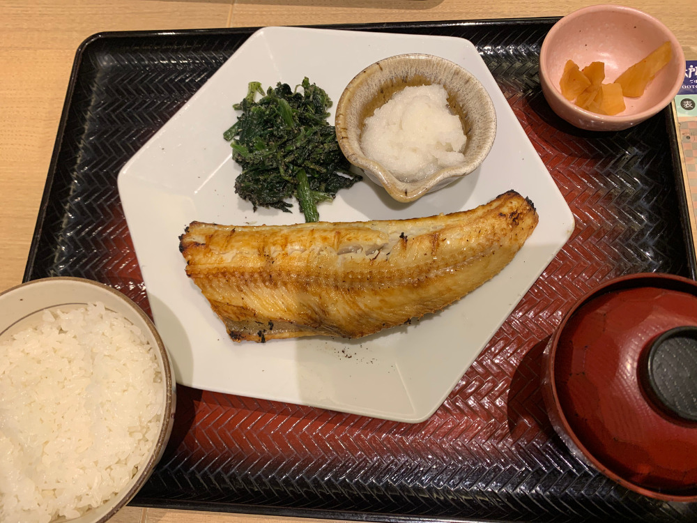 大戸屋　しまほっけ定食