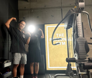 ザ パーソナルジム綾瀬店の男性1名と女性1名