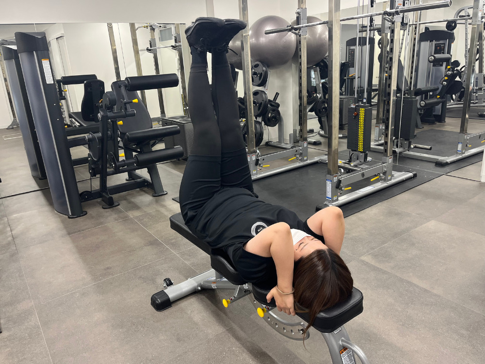 八王子　レッグレイズ