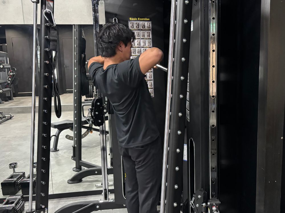 ケーブルアップライトロウ