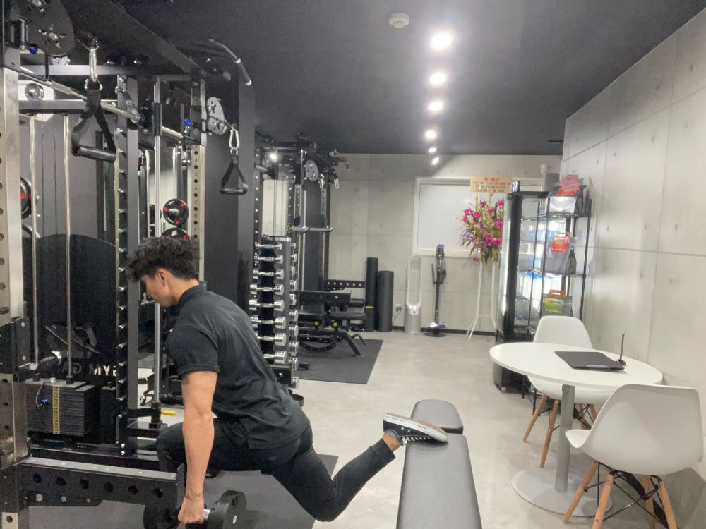 ブルガリアンスクワット画像