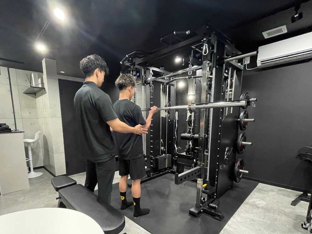 バーベルアームカール画像