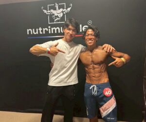 足立トレーナーとお客様