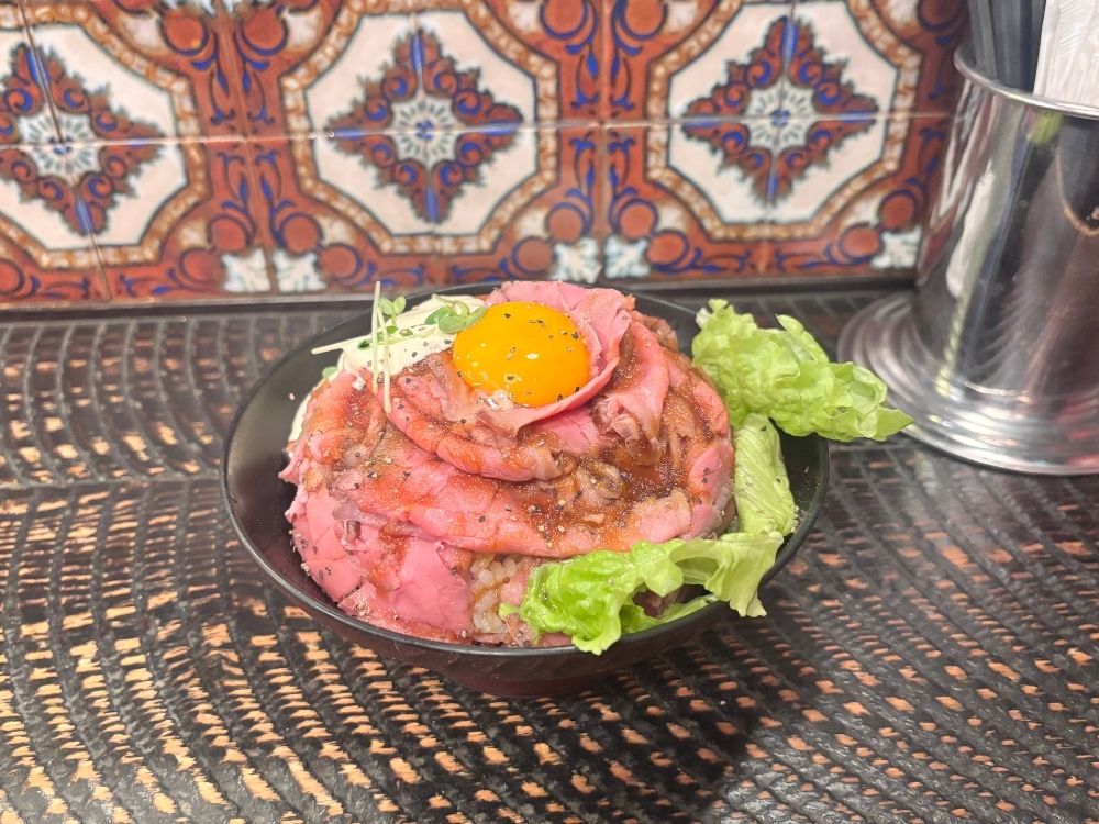 ローストビーフ丼