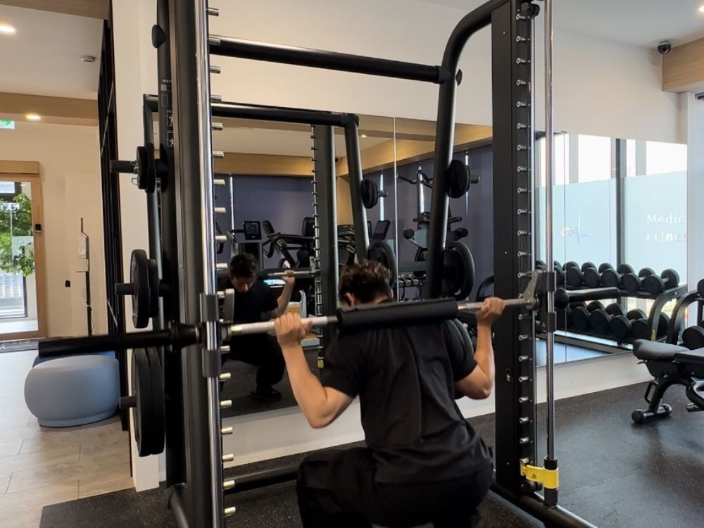 トレーニングしている写真