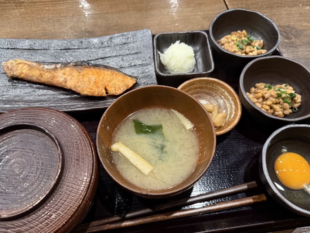 フィットネスを続けるための体の土台を整える朝食イメージ