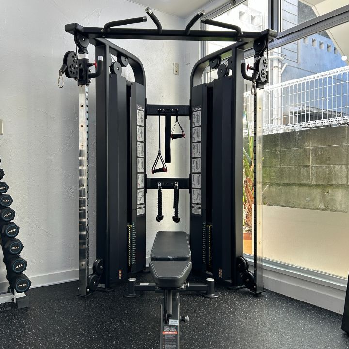 沖縄那覇店ケーブルマシン