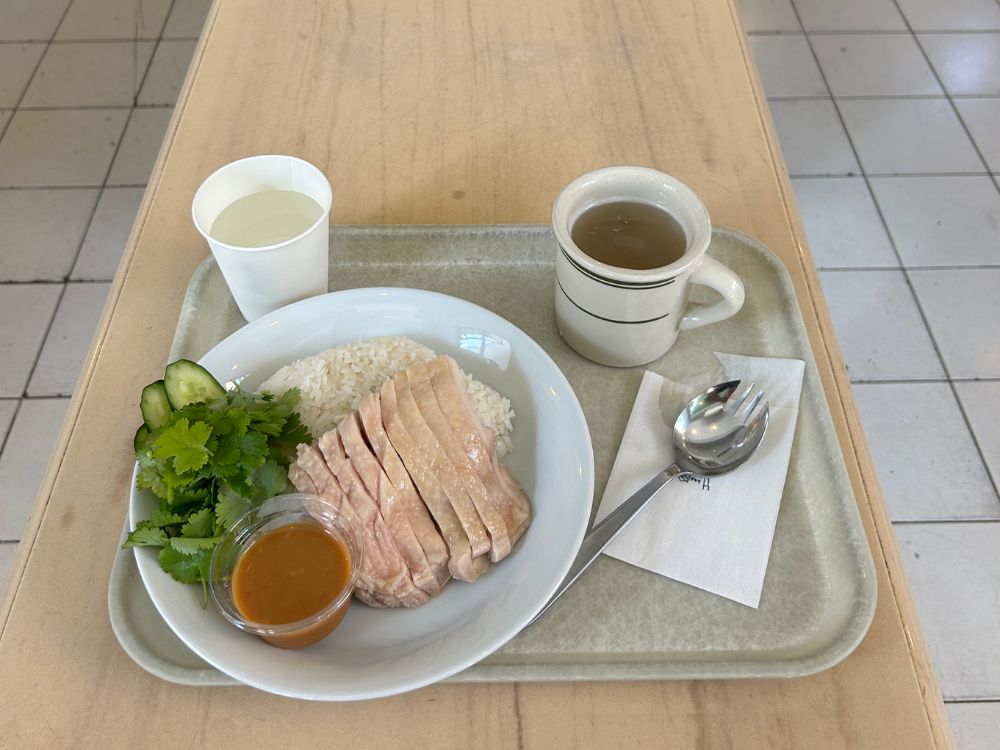 沖縄那覇筋肉飯鶏肉画像