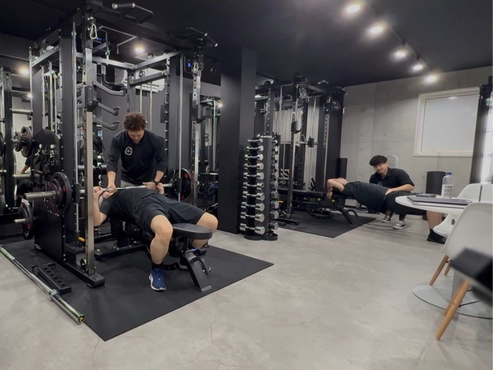 THE PERSONAL GYM大宮店でのパーソナルトレーニングセッションの様子