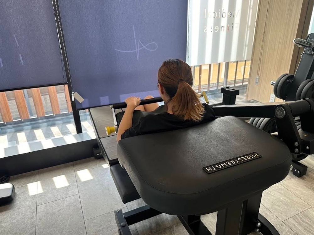 トレーニングしている写真