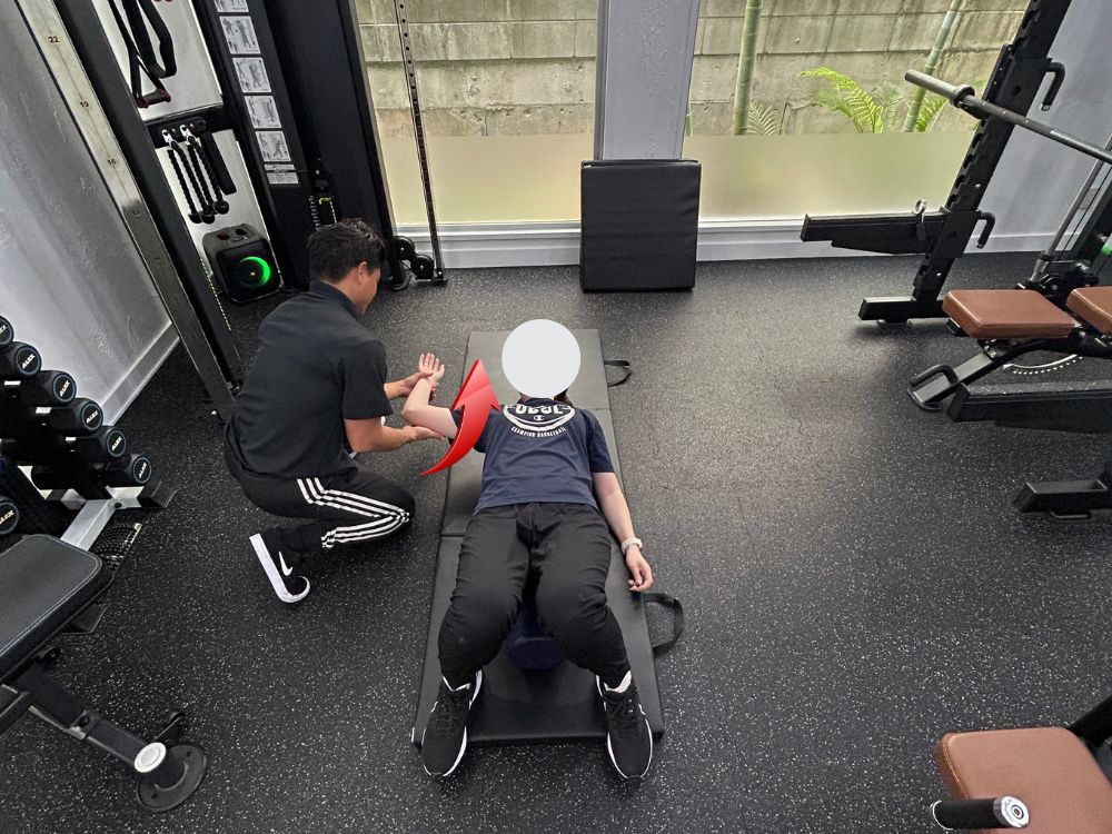 沖縄那覇店ストレッチ外旋