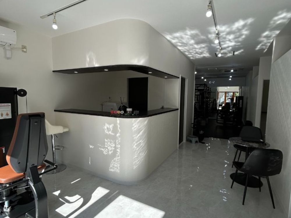 沖縄那覇店店内紹介記事①