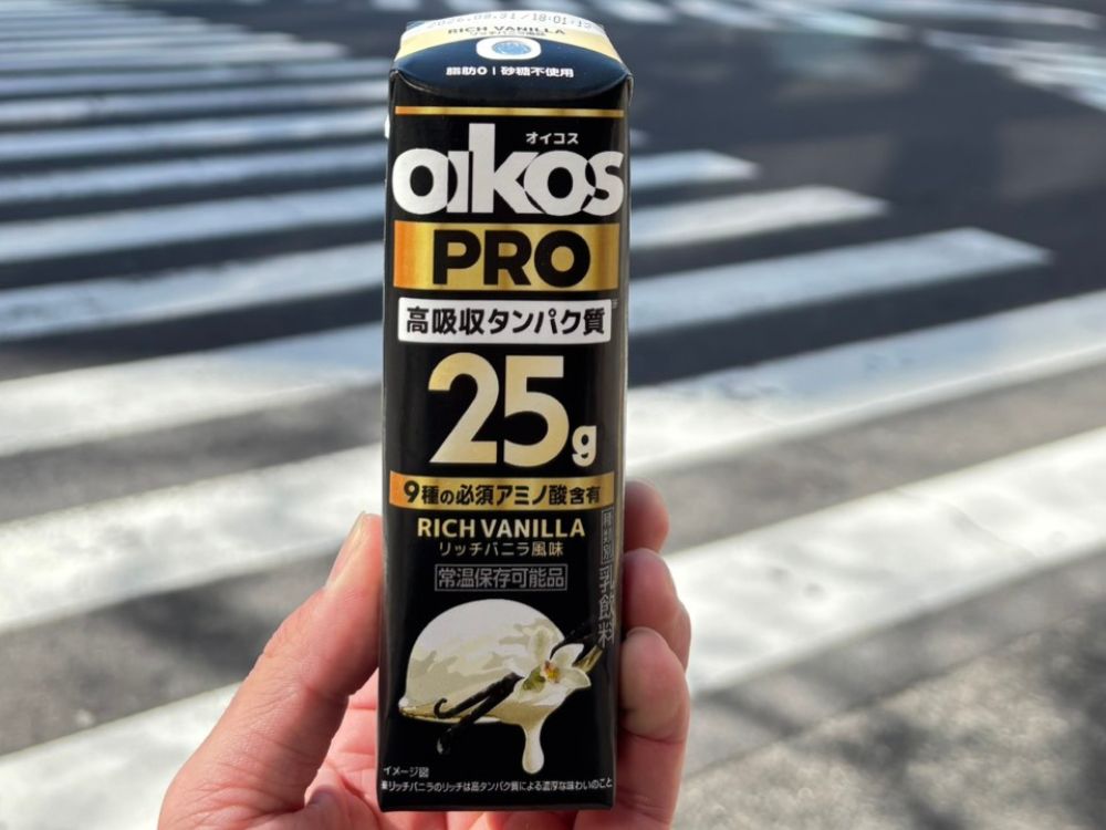 oikos PROのプロテイン　バニラ味