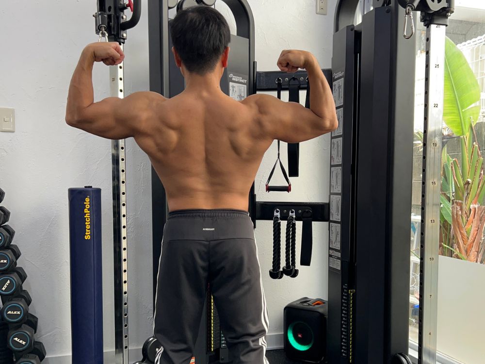 沖縄那覇店山城背中画像