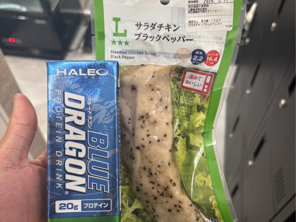 プロテインとサラダチキン