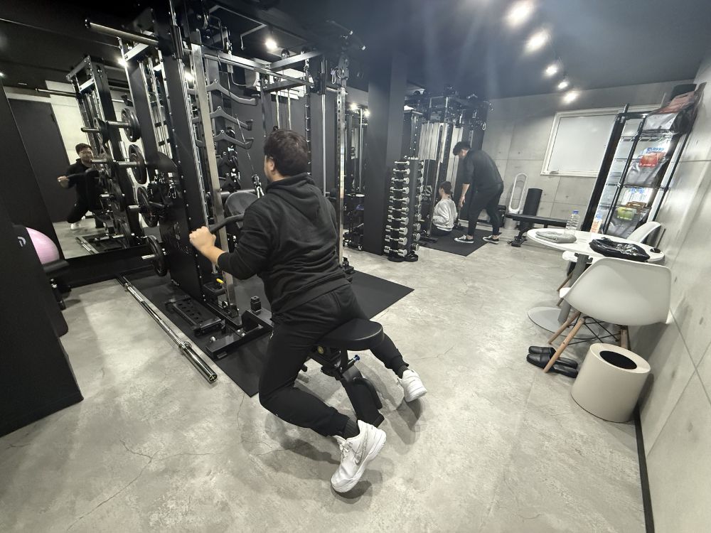 大宮でパーソナルジムは意味ないのか不安な方に向けた、後悔しない選び方を解説するイメージ