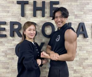 THE PERSONAL GYM日暮里店トレーナーとお客様のツーショット