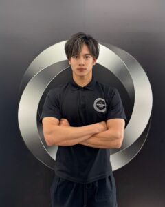 山崎和人_スタッフTOP画像（加工後）