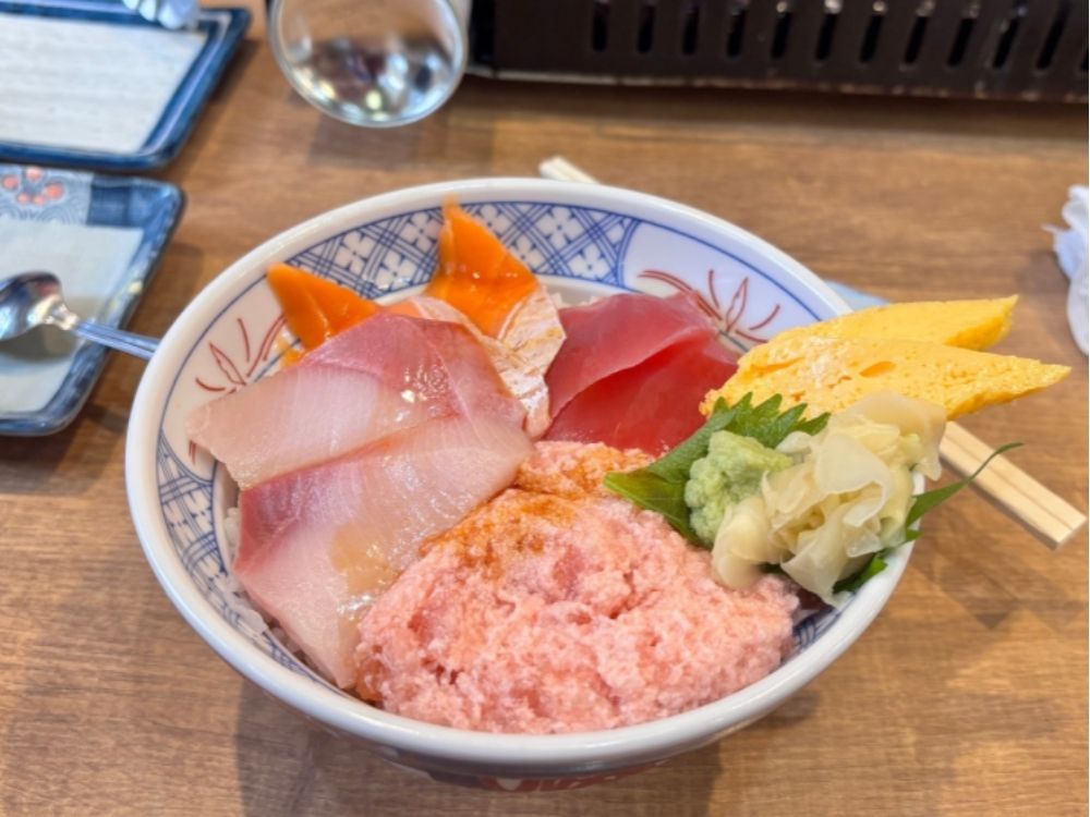 磯丸水産の海鮮丼