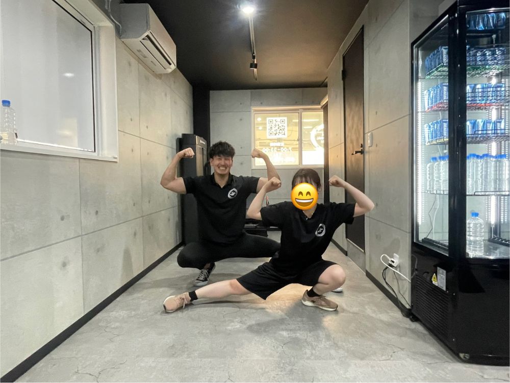 トレーナーとお客様の写真