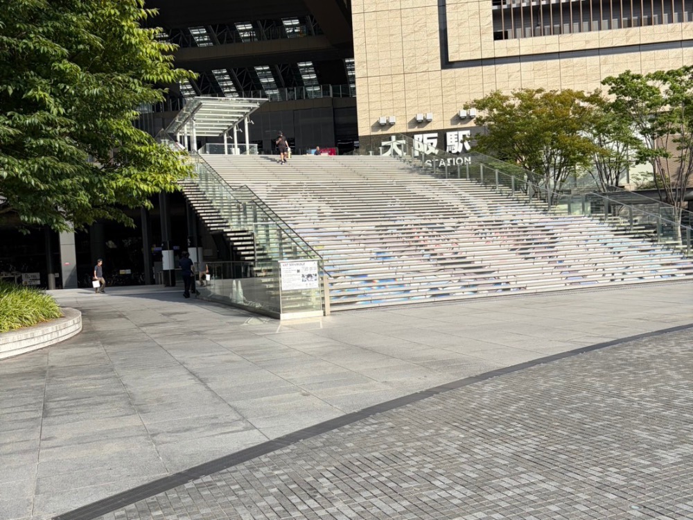 中央口階段
