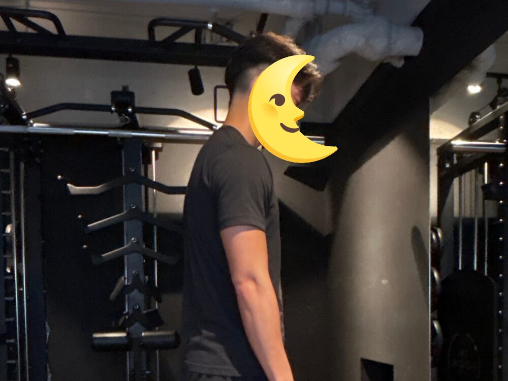 THE PERSONAL GYM (ザ パーソナル ジム) 国分寺店 前田のお客様が姿勢評価を受けている写真