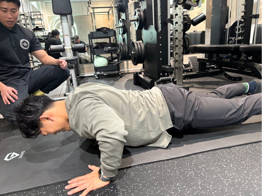 腕立て中