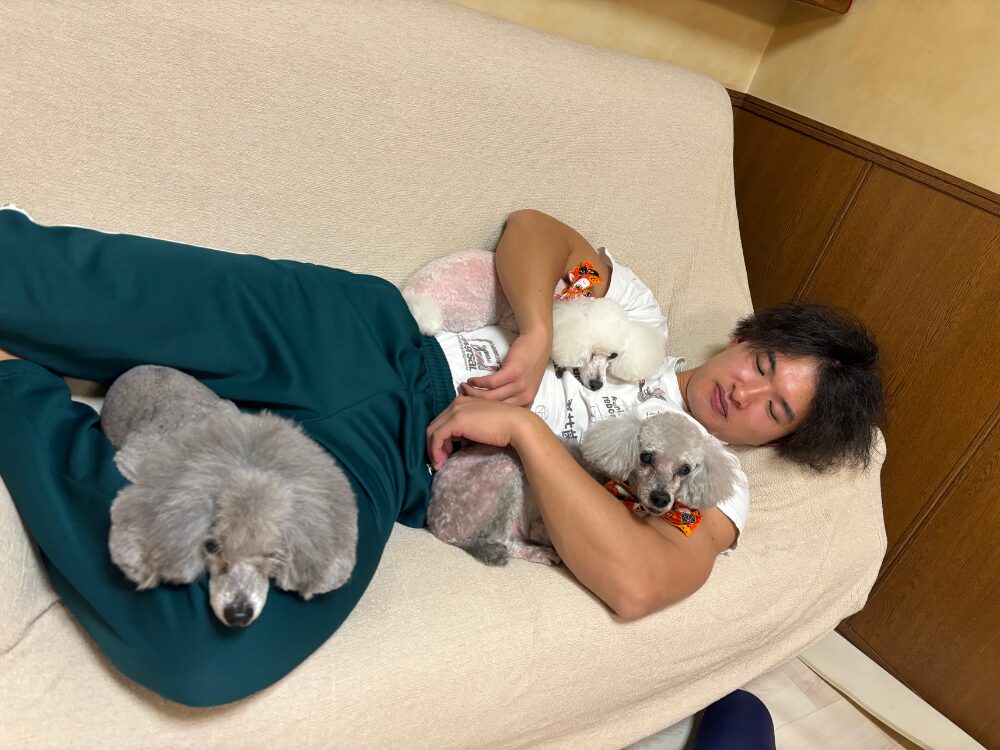 足立トレーナと愛犬