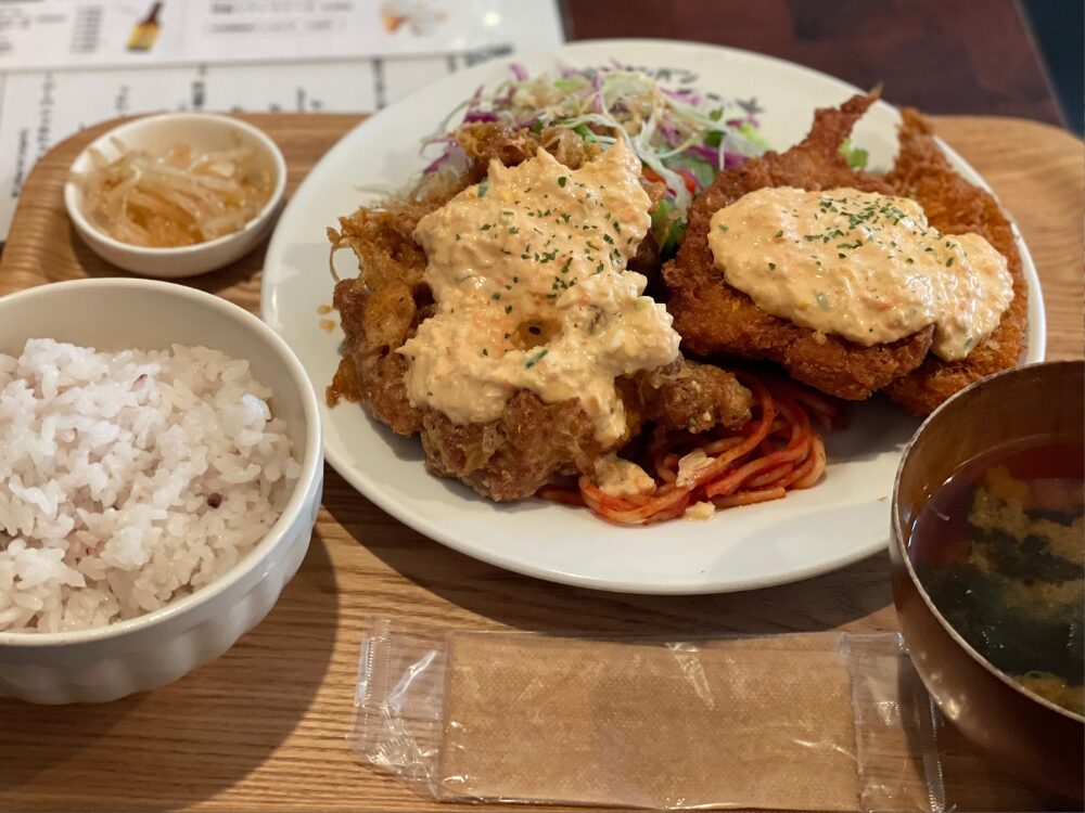 実際に食べた定食の写真