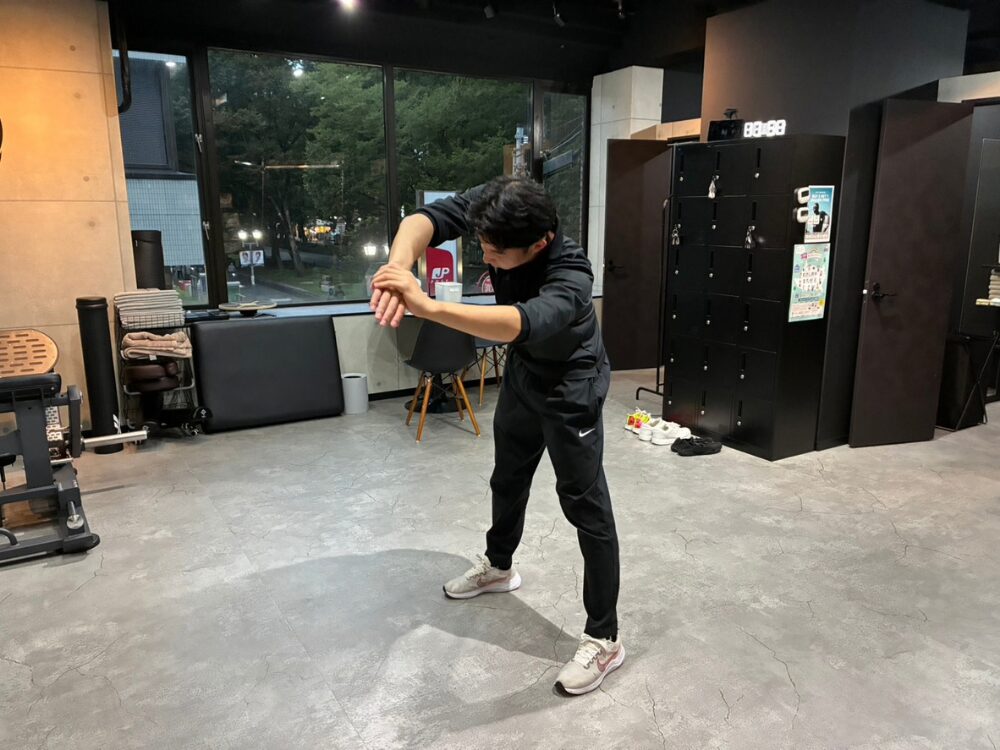 広背筋のストレッチの写真