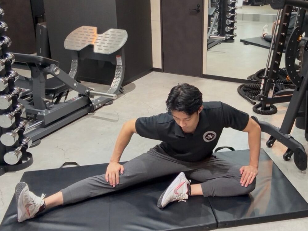内転筋ストレッチの写真